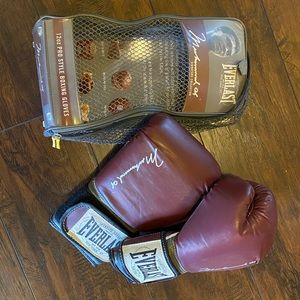 Boxing Gloves - Muhammed Ali Signature Collection